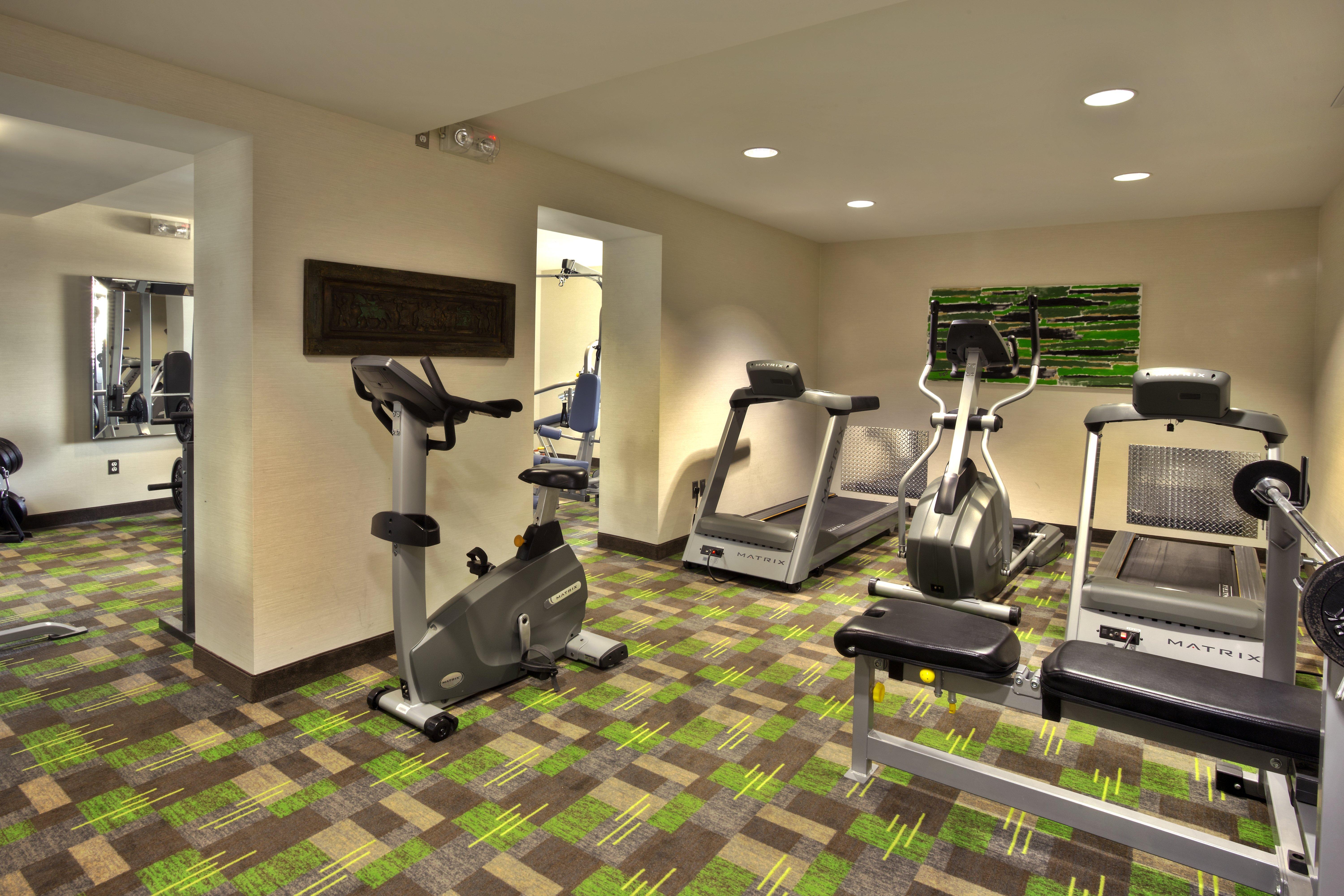 Holiday Inn Express Winnipeg Airport - Polo Park By Ihg Экстерьер фото